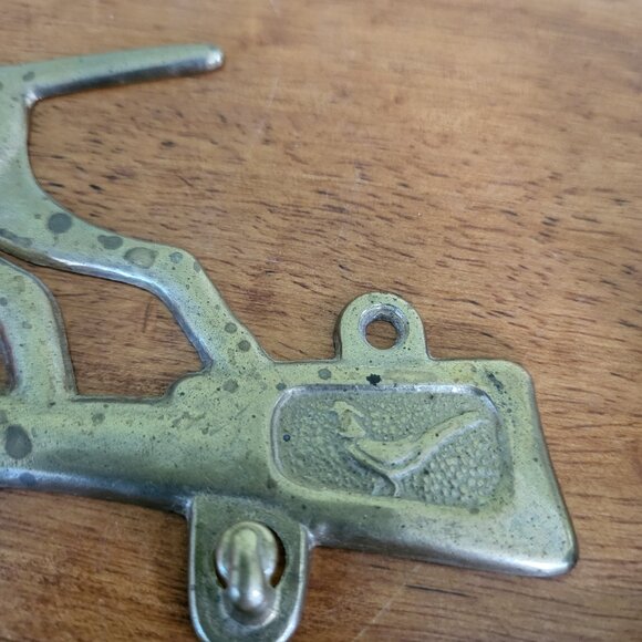 Vintage Brass Key Holder Keychain Hunting Dog Hunting Passion Hound Dog Decor T7 - Picture 4 of 9